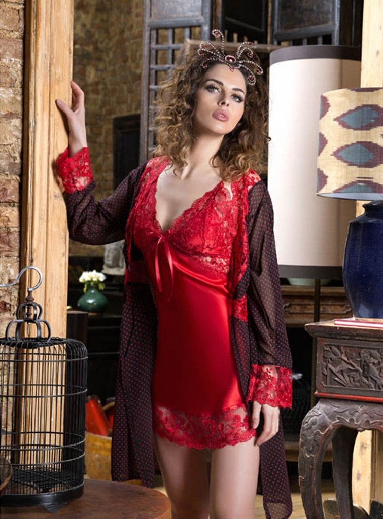 Mite Love Dantelli Saten Gecelik Ve Sabahlik Takim Kirmizi Ml 1692 Ifondi